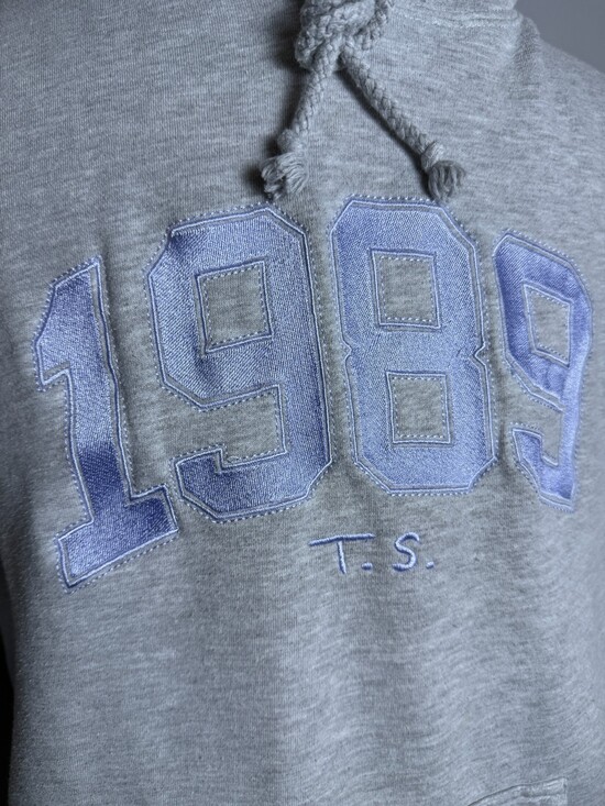 Taylor Swift 1989 T. S. Official Hoodie, Size L, Gray and Purple Long Sleeve - Picture 4 of 16